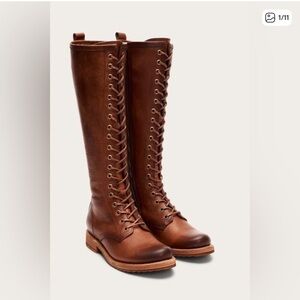 FRYE AND CO. Veronica tall combat boots. Brown Lace Up Boots